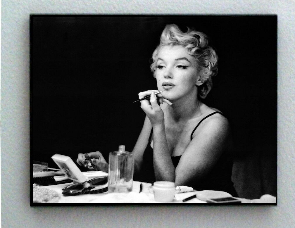 Marilyn Monroe Makeup Mirror Framed Vintage Photo 8.5 X 11 Giclée Print