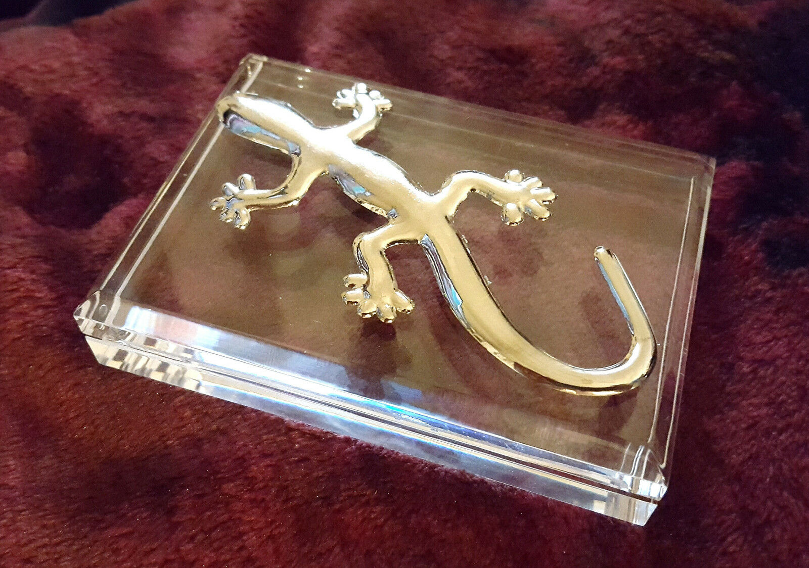 Metal Chrome Gecko Geico Lizard Acrylic Executive Desk Top Paperweight